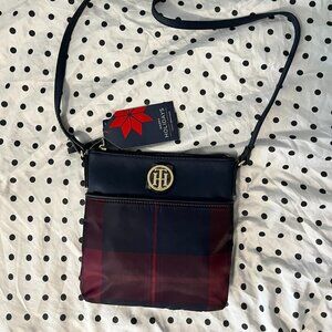 Tommy Hilfiger Womans Crossbody XS Bag NWT